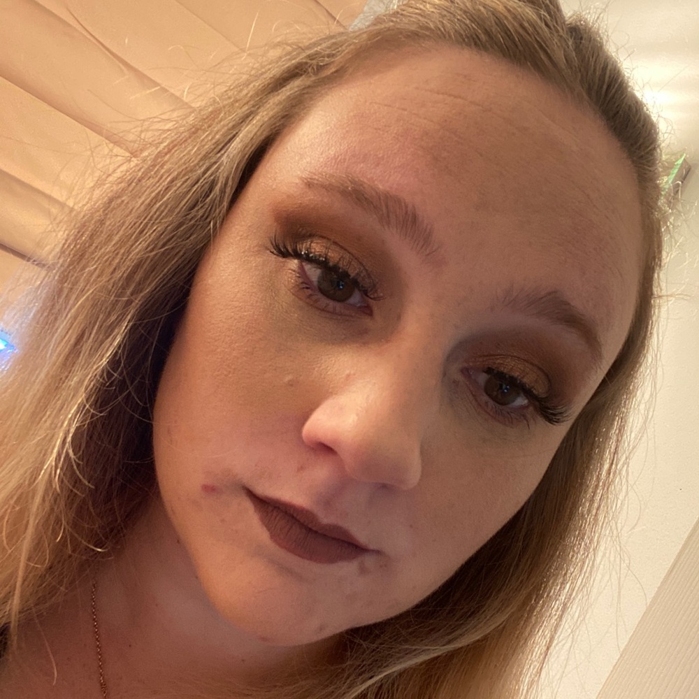 Meet your Posher, Ashleigh